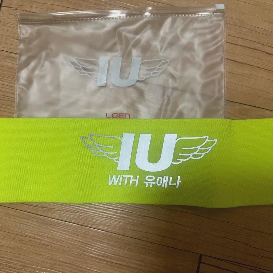 

IU Браслет Юанна