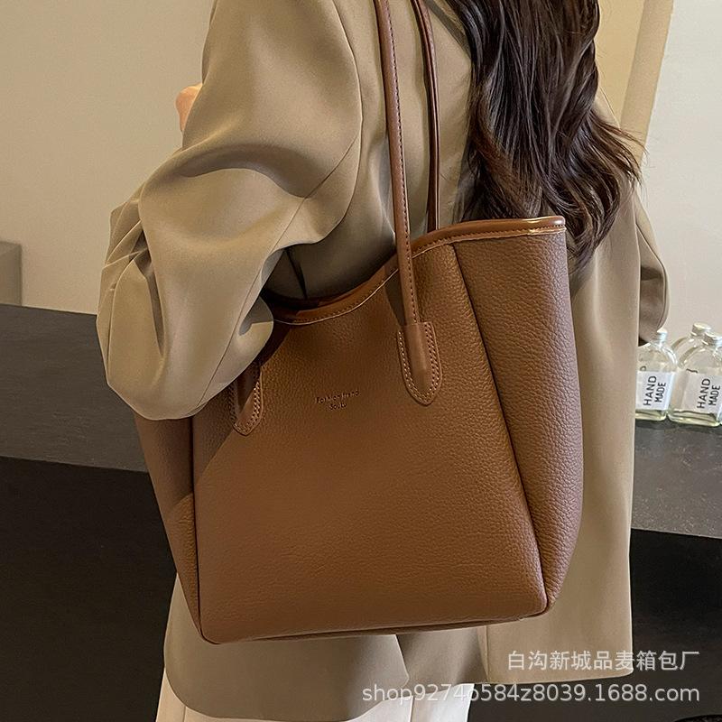 Explosive large-capacity soft-sided casual shoulder bag 2025 new retro underarm bag commuter tote bag