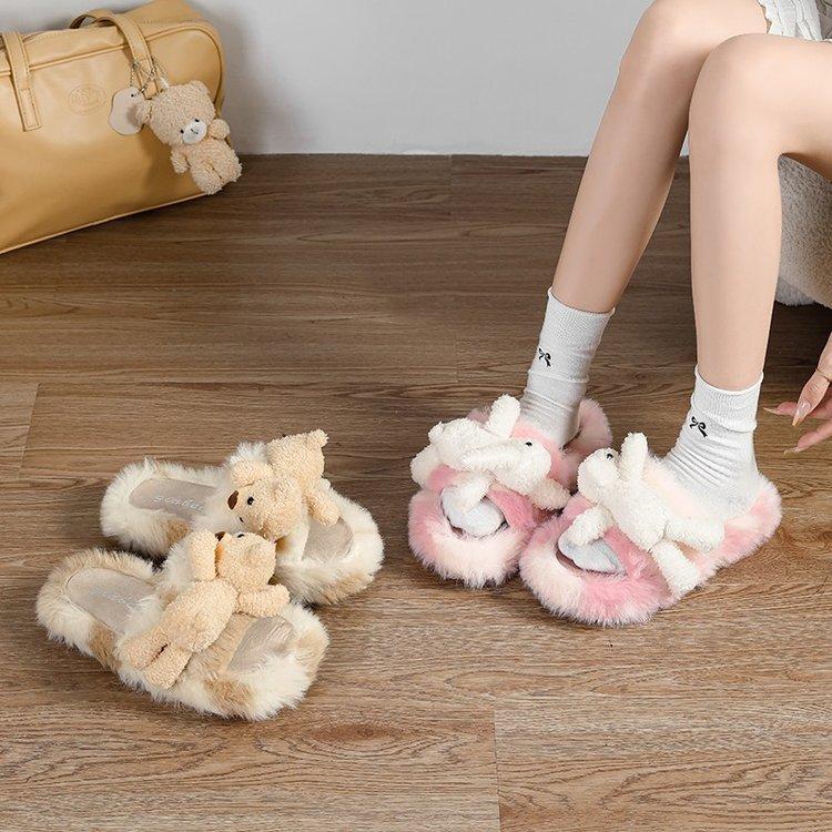 Cute Fluffy Slippers Women's 2025 Autumn and Winter New Temperament Fashion Doll Versatile Lazy Wearing Plush Slippers Women