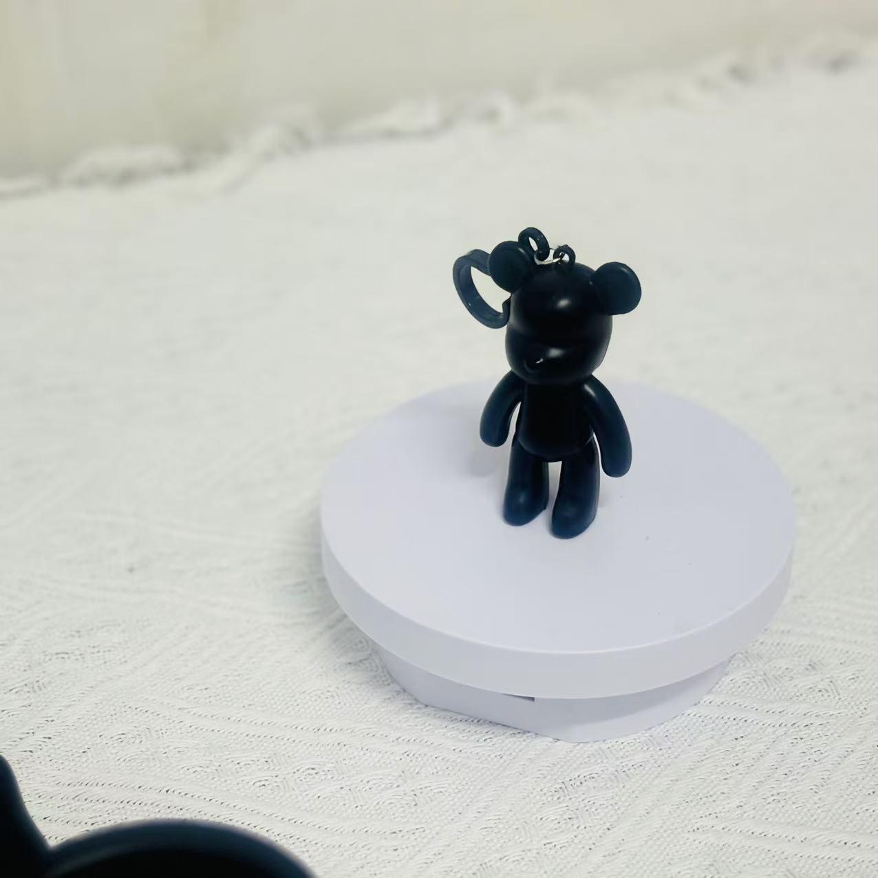 Белая Акриловая Краска Fluid Bear - Ручная Работа Издание Холста
