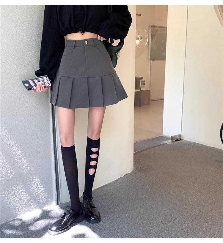 2024 Summer Women's High-Waisted Pleated Mini Skirt - Versatile, Fashionable, and Slimming Design