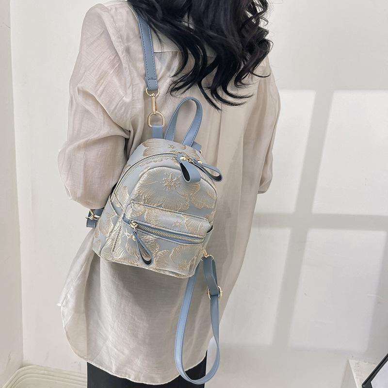 Small Niche Design Chinese Style Embroidered Flower Bag, New Fashionable Backpack for Women's Outdoor Travel, Small Backpack