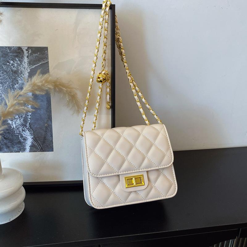 

Fashion Xiaoxiangfeng diamond chain bag women s 2025 new simple small square bag versatile shoulder messenger bag бежевый