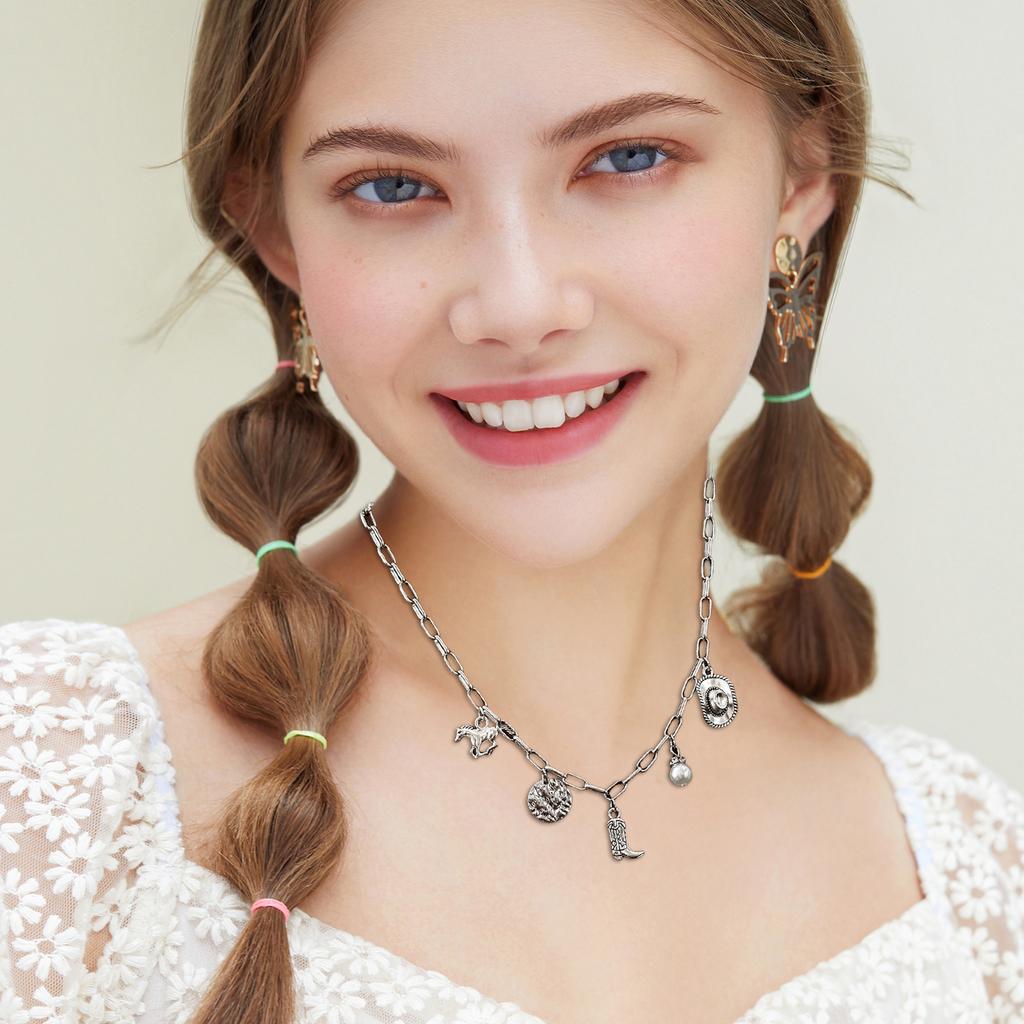 Fashionable Western Theme Necklace with Cowboy Hat and Boot Pendants for Women Seeking Unique Style