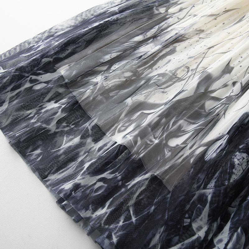 2025 New Ink Painting Midi Skirt for Women: Spring/Summer Slimming Pleated A-Line Umbrella Skirt