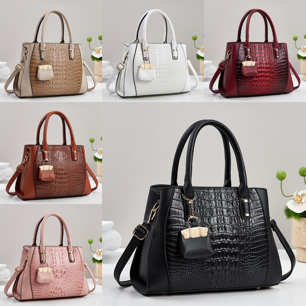 Vintage Style Womens Shoulder Bag With Stitching Details For Casual Outings