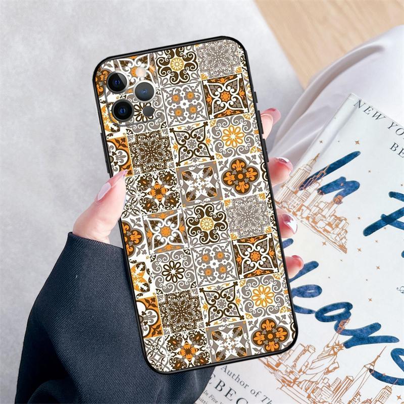 Boho Tile Mosaic Aesthetic Phone Case For iPhone 16 Pro Max 11 12 13 Mini 14 15 Pro Max XR 15 16 Plus 16e Cover Coque