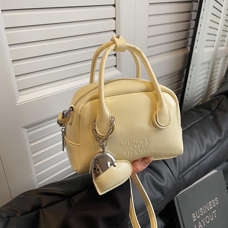 Retro Hand-held Bowling Bag Women's 2025 Spring Korean Fashion Letter Handbag Foreign Style Shoulder Messenger Bag