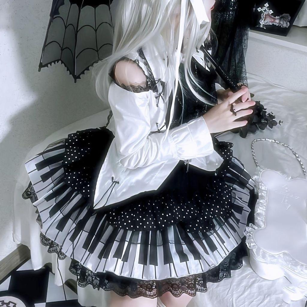 Japanese Spicy Punk Y2K Black & White Polka Dot Lace Mini Skirt