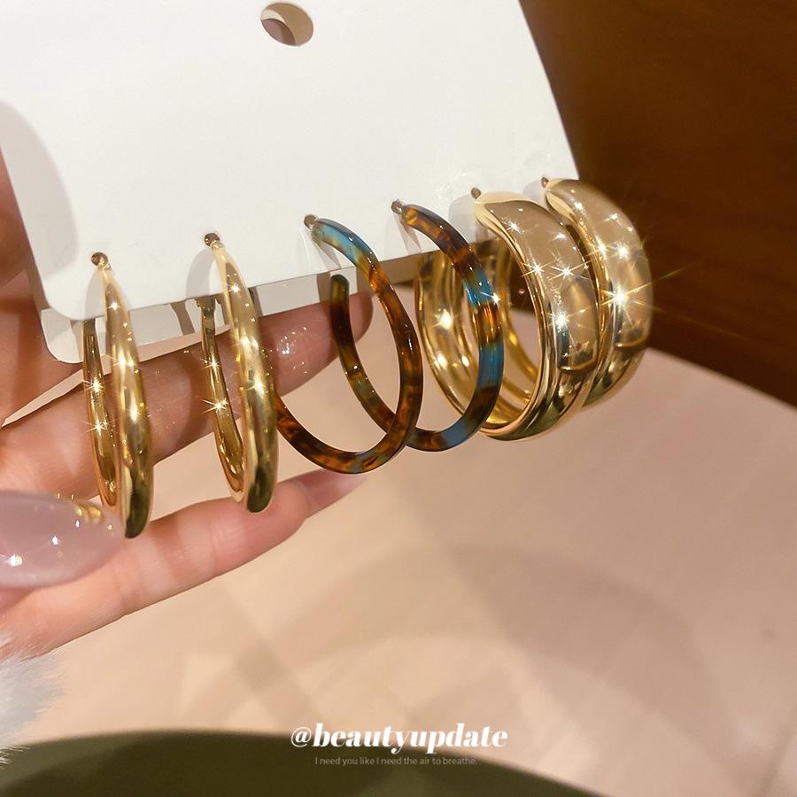 Avrupa ve Amerikan Geometrik Yuvarlak Sterling Gümüş Küpeler - Altı Parçalı Çok Yönlü Moda Halka Seti