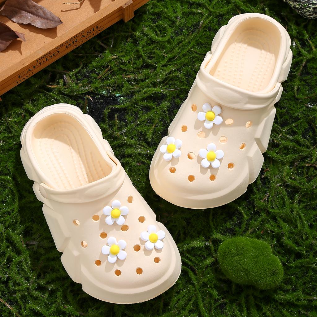 Girls Cute Flower Non-slip Clogs, Breathable Lightweight Clogs for Indoor and Outdoor Shower, Beach and Pool 3057