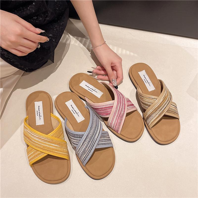 Fashion The 2025 New Bohemian Flat-bottomed Woven Cross-strap Slippers for Women's Summer Wear Have A Niche Design
