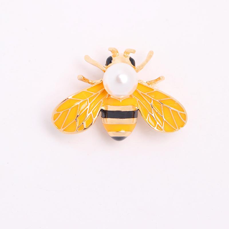 Pearl Bee Brooch Anti-light Diamond Insect Brooch Premium Niche Women's Pin with Accessories