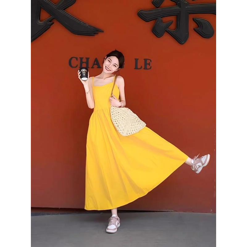 

Beautiful Outfit For Beach Vacation And Photography: A Yellow Strapless Dress For Women, Perfect For Summer. XL жовтий