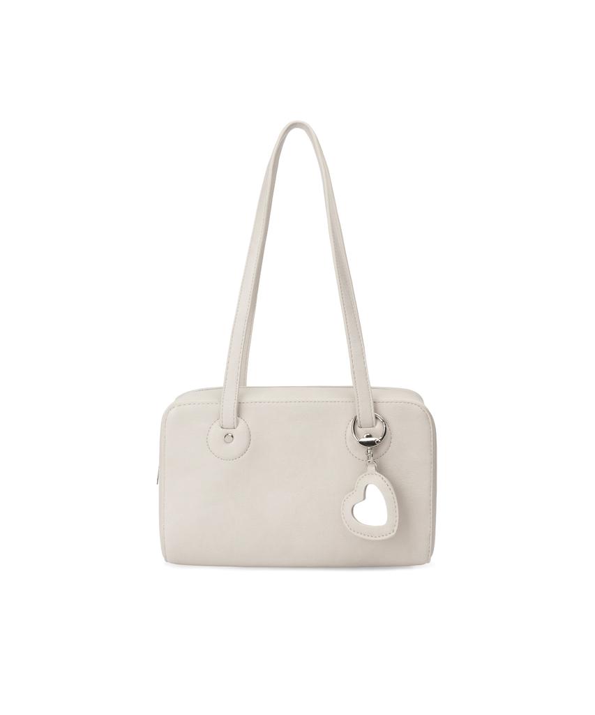 Leathery Plump Heart Keyring Shoulder Bag [Ivory]