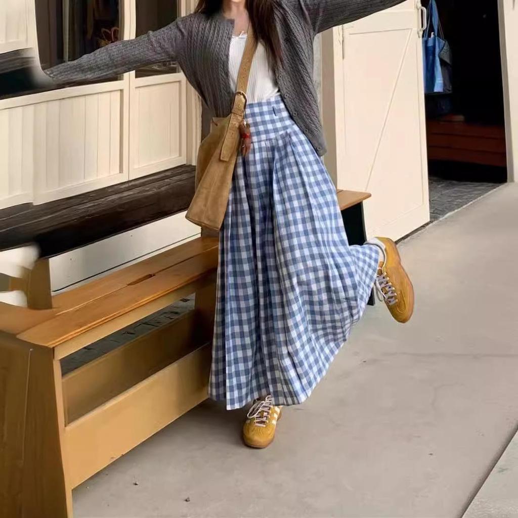 Plus Size Blue Plaid A-line Midi Skirt for Pear-shaped Bodies