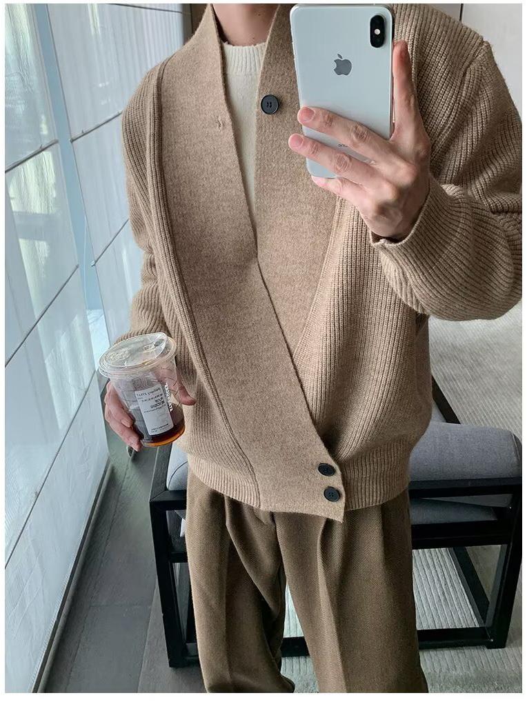 Men's Retro Japanese Cardigan - Autumn/Winter Heavyweight Knit Robe with Diagonal Placket