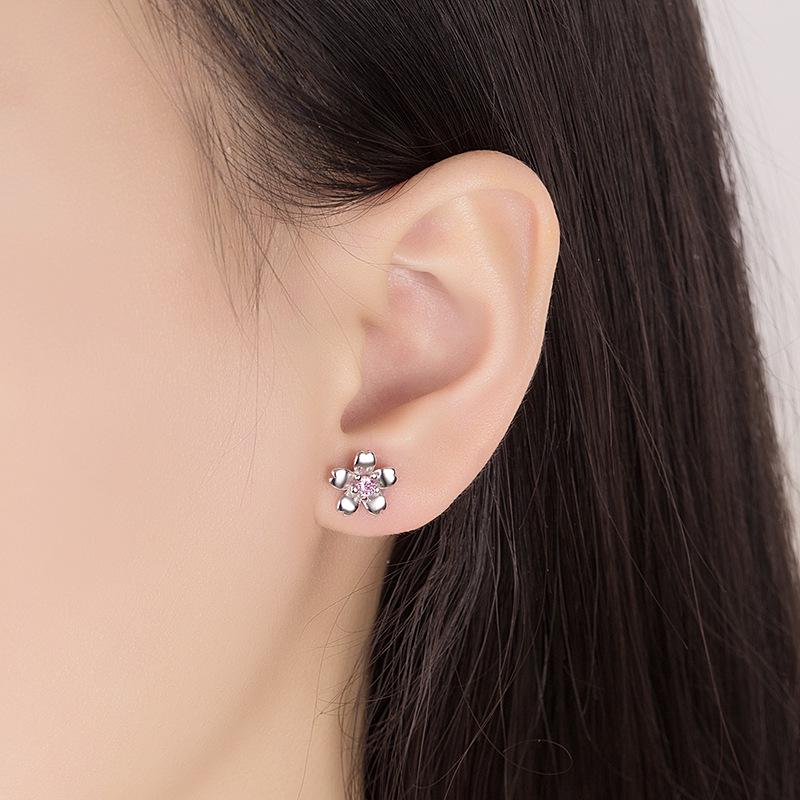 Guochao Peach Blossom Rose Flower Earrings with Pink Diamond-Plated Silver Studs for Women
