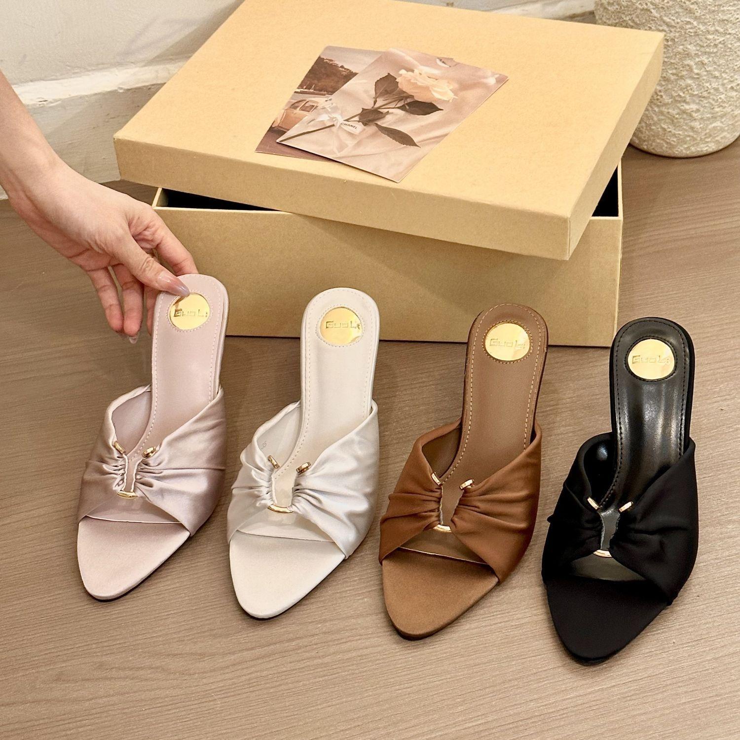 

Французская экстравагантность! Темпераментные атласные туфли-лодочки с острым носком и вырезами, женские летние босоножки на высоком каблуке 2025 40 коричневый