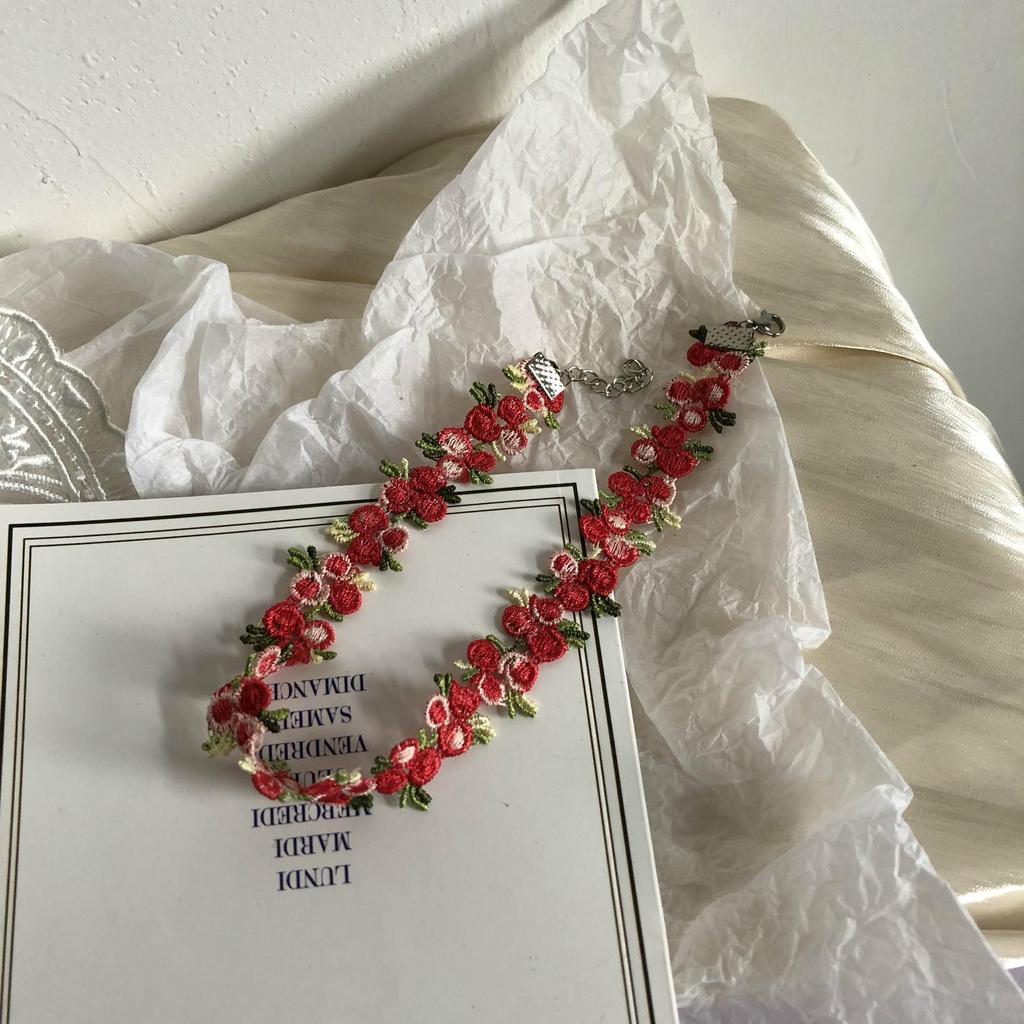 Girocollo con collana in pizzo con fiori dolci per donne e ragazze, ricamo di buona qualità, moda, design romantico, accessorio