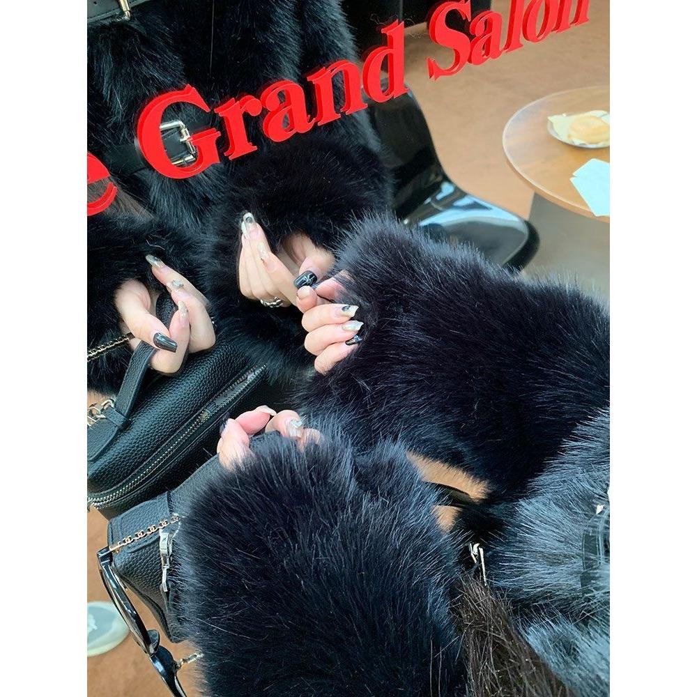 Ekologický kožich Zimní Malý Nový Imitace Liščí Kožešiny Módní Dámské Oblečení Černý Stojáček Top Trendy