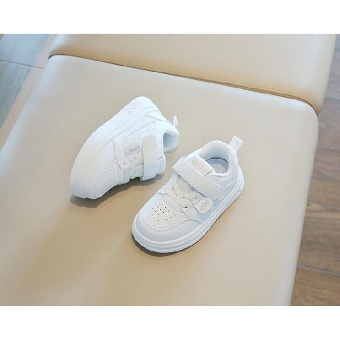 Spring and autumn new children's white sneakers, boys' sports shoes, lightweight girls' casual sneakers, soft-soled baby shoes