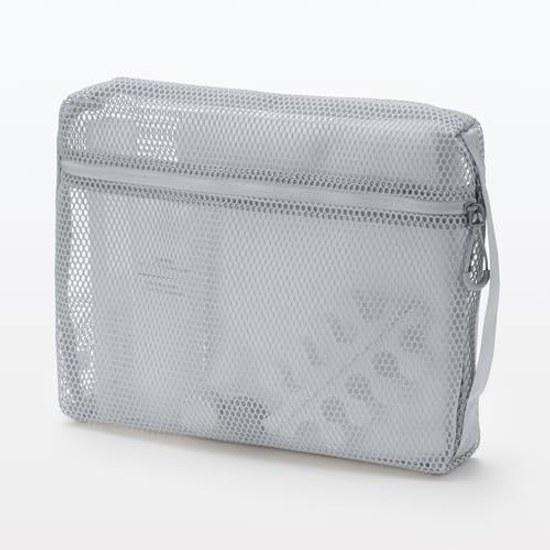 Muji 3D Mesh Case L
