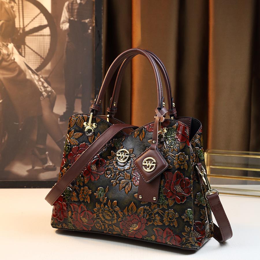 Chinese Classical Engraved Series Light Luxury Women'S Handbag Large Capacity Fashion High Sense Shoulder Messenger Bag