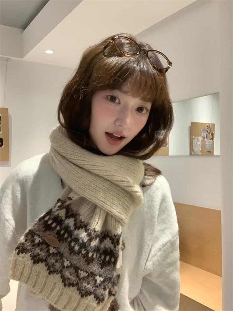 

Women s Versatile Wool Blend Fair Isle Scarf for Autumn and Winter