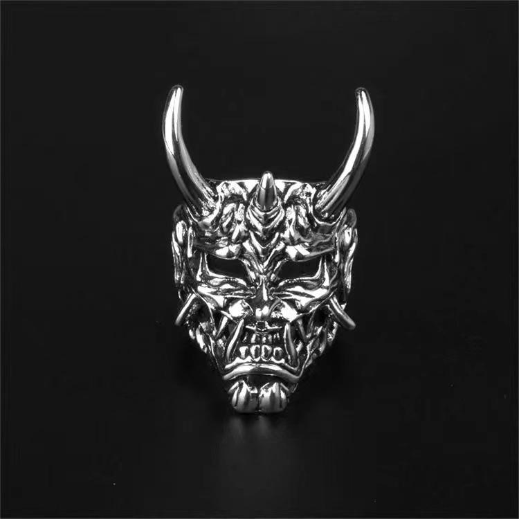 Retro Zinc Alloy Bull Head Pendant Necklace - Trendy, Non-Fading, Unisex Monster Mask Style