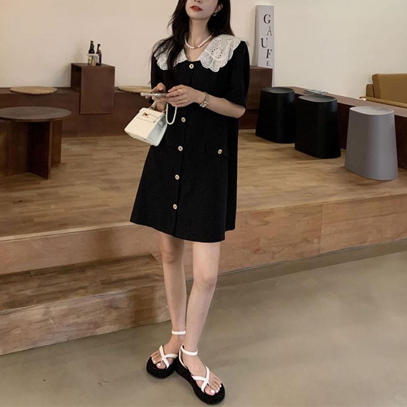 Stilvolles Mini-Kleid mit Peter-Pan-Kragen aus Spitze Damenbekleidung Französischer Stil Knopf-Patchwork Sommer Einfarbig Koreanische A-Linien-Kleider