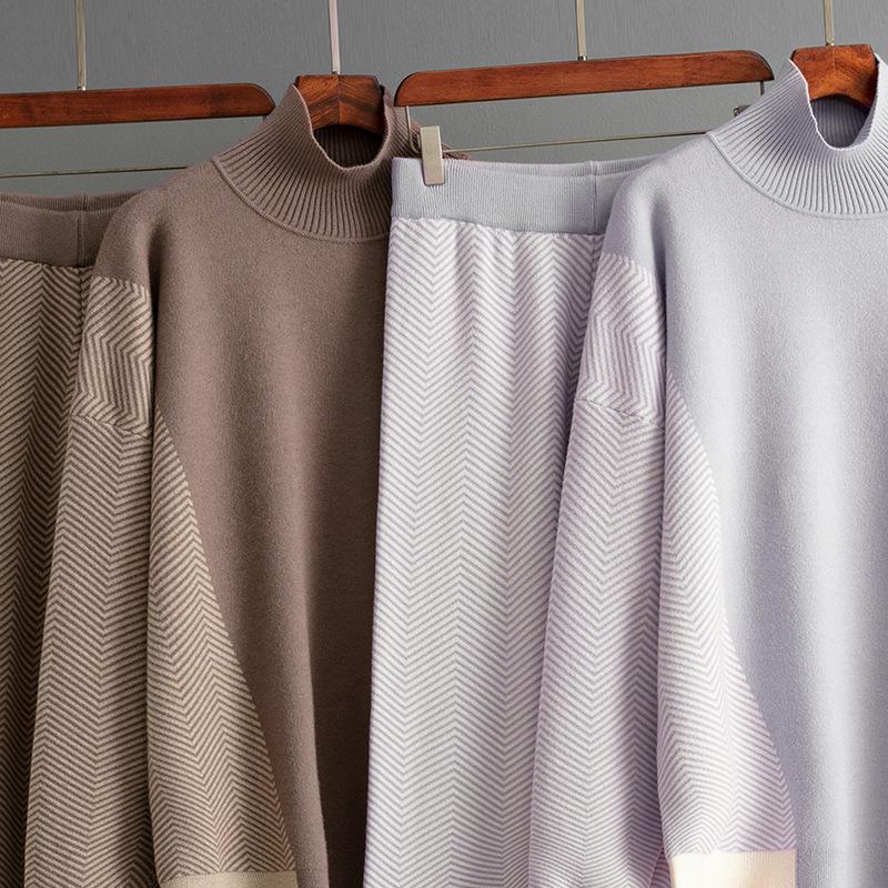 Fashion Contrasting Color Semi-turtleneck Loose Knitted Top Wide-leg Pants Two-piece Set