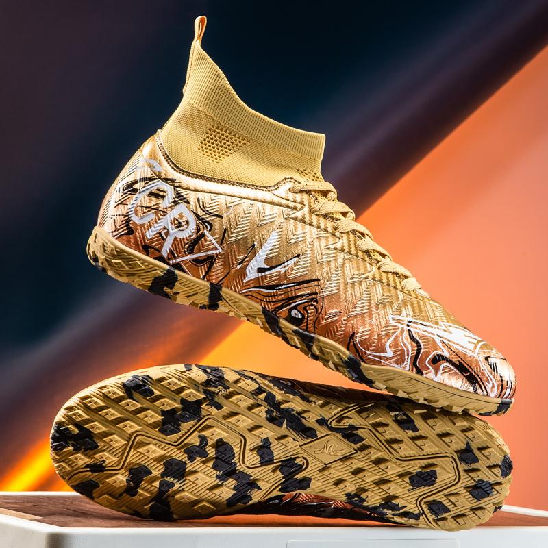 Nowe Młodzieżowe Buty Sportowe CR7 Niskie Buty Piłkarskie dla Uczniów z Długimi i Łamanymi Kolcami do Treningu i Meczy Profesjonalne