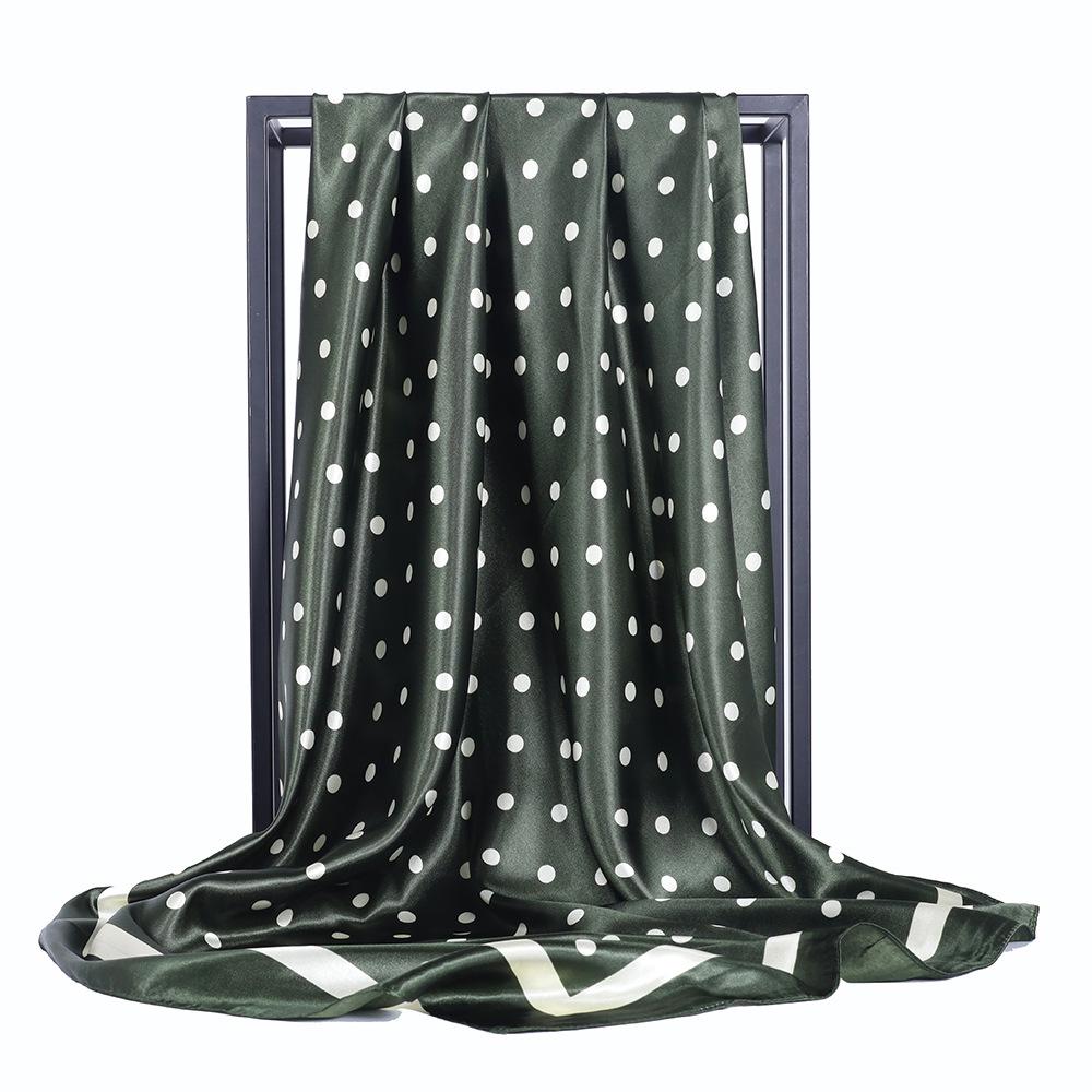 Høykvalitets luksuriøst silkeskjerf pannebånd Skjerf Halsskjerf For kvinner Kjede Silkeskjerf Dekorativt sjal for kvinner