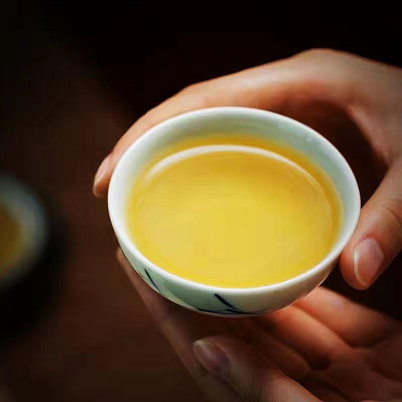 Yunnan Eski Banzhang Eski Ağaç Çiğ Puer 357g Çiğ Pu'er Çay Kek