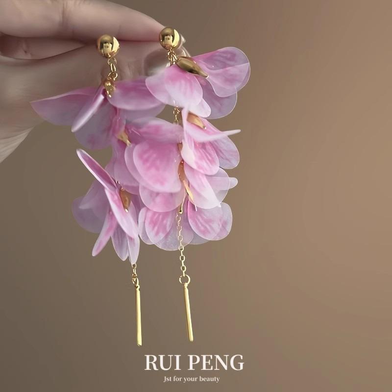 Floral Earrings - Women's Summer Sweet Petal-style Earrings with A Sophisticated and Unique Design, Exuding An Elegant and Exclusive Charm.