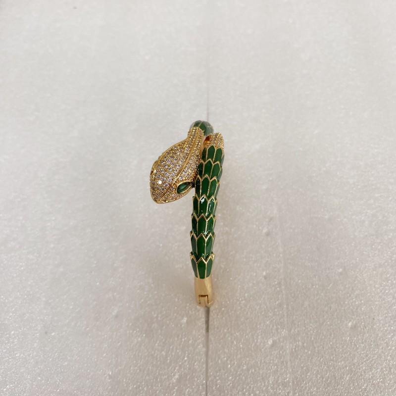 

2024 Изысканный браслет-змейка: Роскошный европейский и американский женский браслет