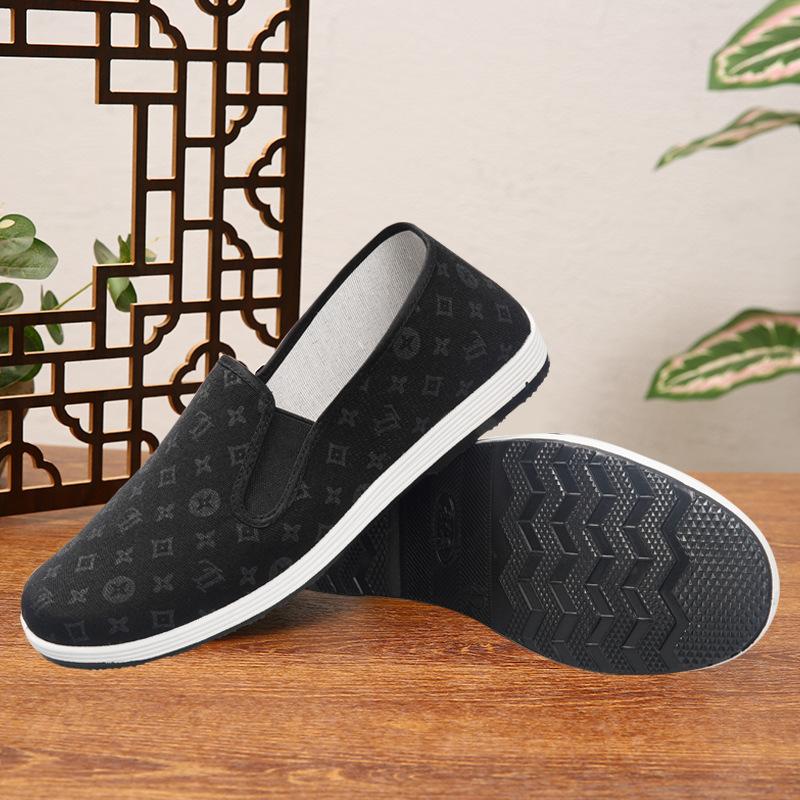 New Old Beijing Cloth Shoes Men's Casual Shoes Breathable, Non-slip and Wear-resistant One-pedal Driving Shoes Black Cloth Shoes