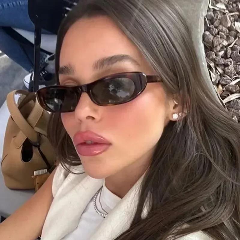 Retro Black Sun Glasses Female Fashion Oval Vintage Sunglasses Women Brand Designer Small Frame Shades Driver  De Sil
