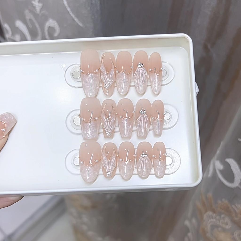 Hand-woven Armor Mermaid Story Three-dimensional Shell Hand-painted Fishtail Cat Eye Style Pure Temperament Manicure Stick