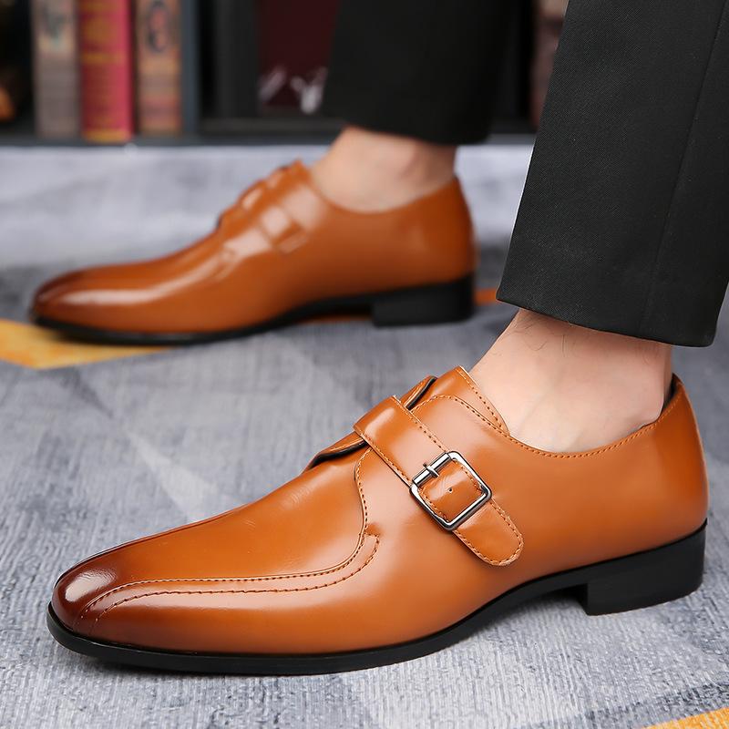 British Monk Strap Loafers New Men Pointed Belt Buckle Leather Shoes Male Designer Formal Wedding Dress Homecoming Footwear