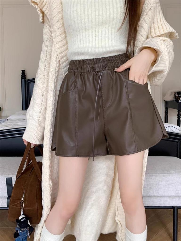 Brown Women's High-Waisted Leather Shorts - Autumn/Winter 2024 Retro Slimming Versatile Casual Fit