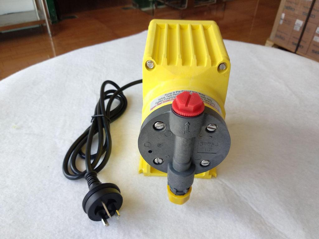 LMI Milton Roy P036-398TI Electric Diaphragm Pump for Wastewater Treatment, Engineering Plastic PVC Dosing Pump