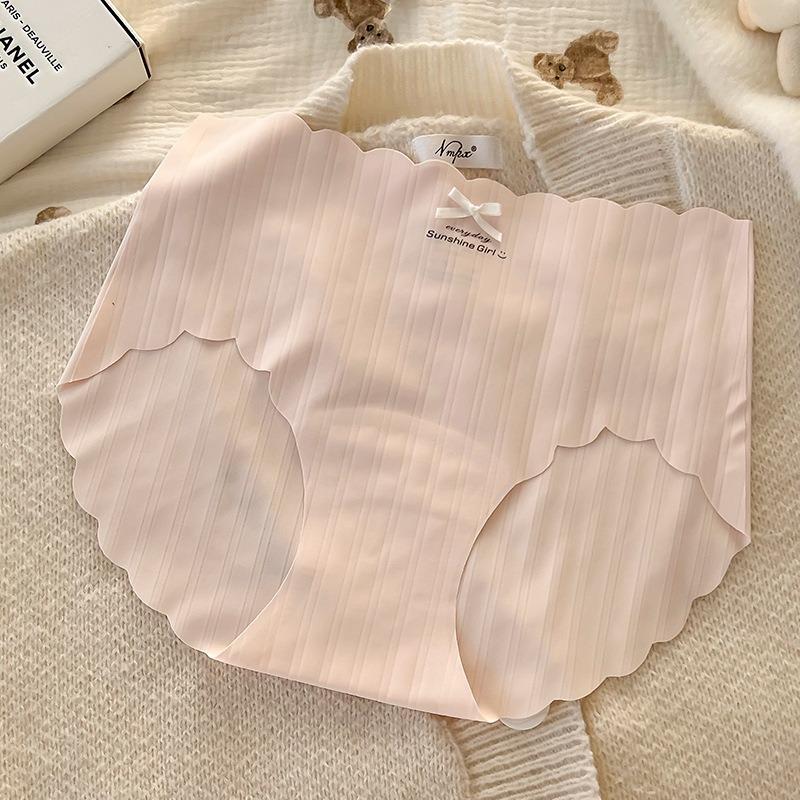 Women Mid Waist Seamless Antibacterial Ice Silk Panties With Pure Cotton Crotch