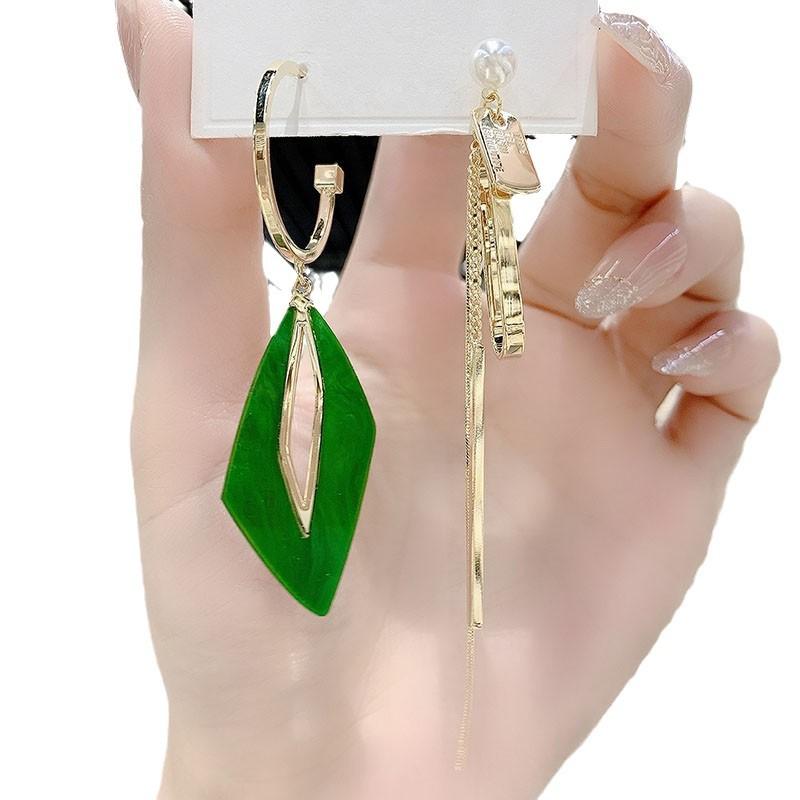 Small and Versatile Green Earrings for Women, Trendy Design with Asymmetrical Geometric Earrings