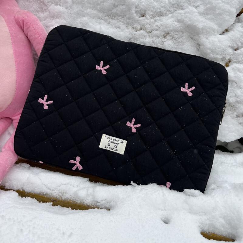 Lee Shen Tablet Laptop Sleeve with Bow