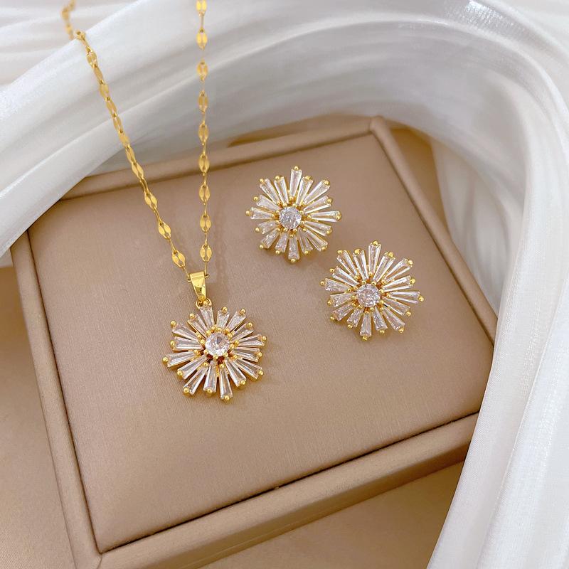 Micro-Inlaid Necklace Earrings Set Light Luxury Micro-Inlaid Snowflake Personality Temperament Banquet Earrings Necklace Combination