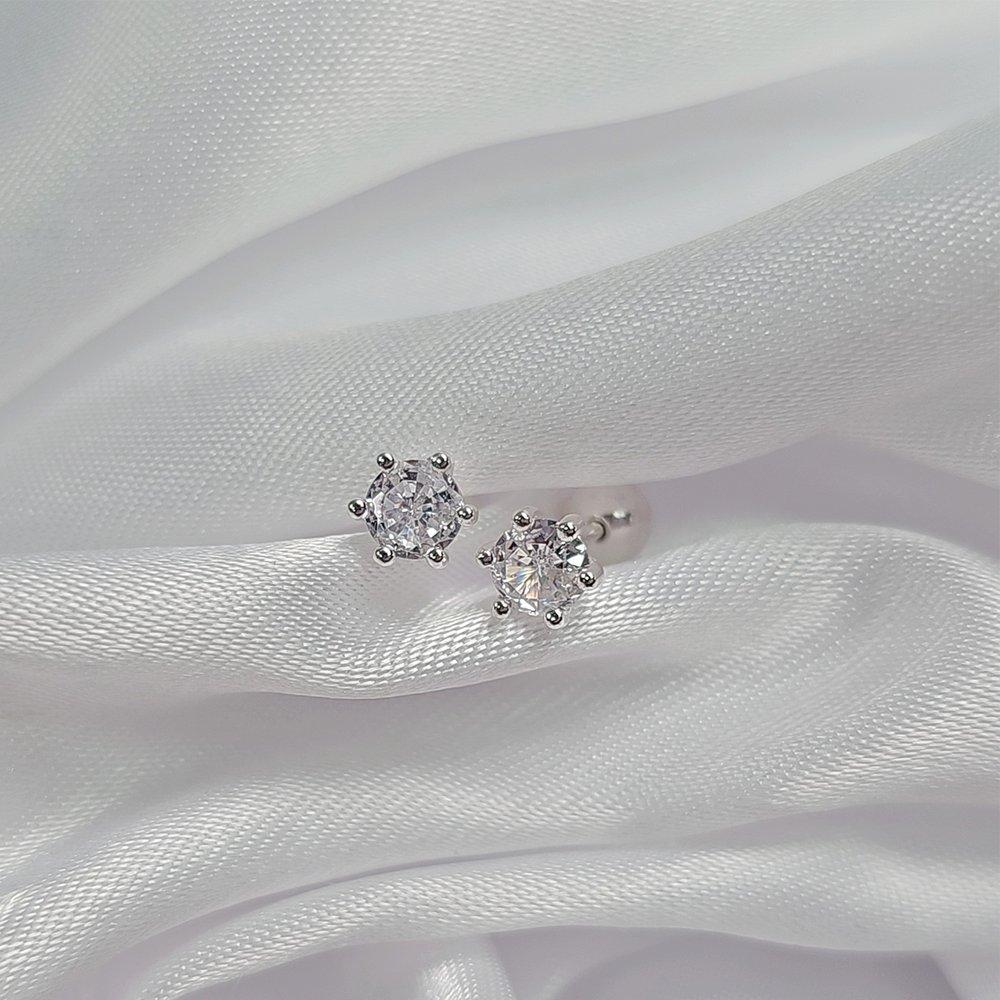 Silberner runder Cubic-Piercing mit sechs Zacken