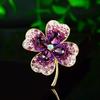 2024 New Enamel Maple Leaf Brooches for Women Fashion Full of Rhinestone Metal Casual Office Brooch Pin Party Wedding Gift