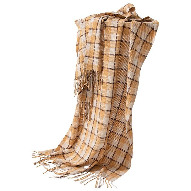 Vintage Maillard scarf women's high-end sense versatile, warm and thickened atmosphere, winter couple plaid scarf